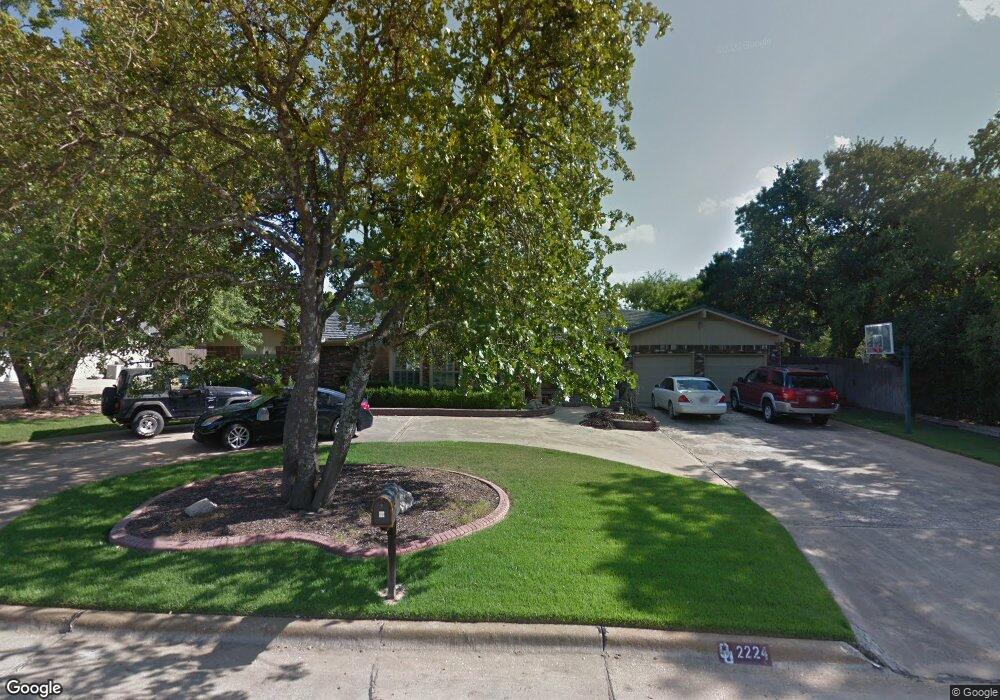 2224 Hickory Dr, Ardmore, OK 73401 - photo 1