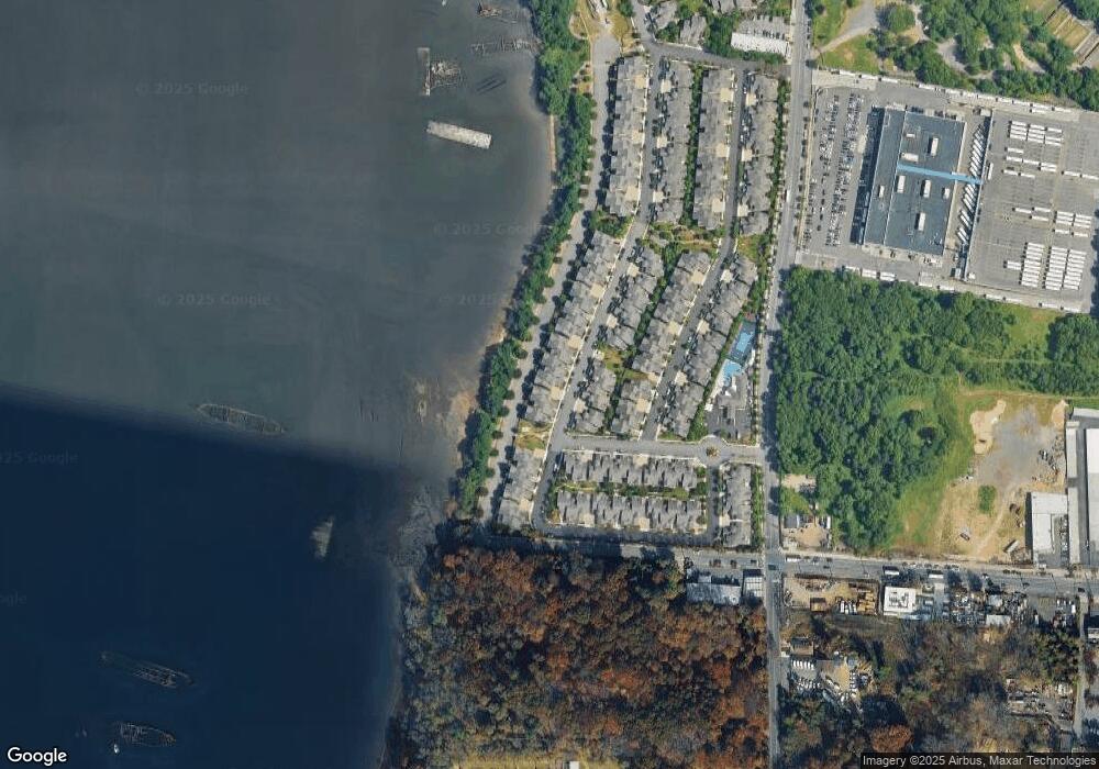 18 Pilot Ln, Staten Island, NY 10309 - photo 1