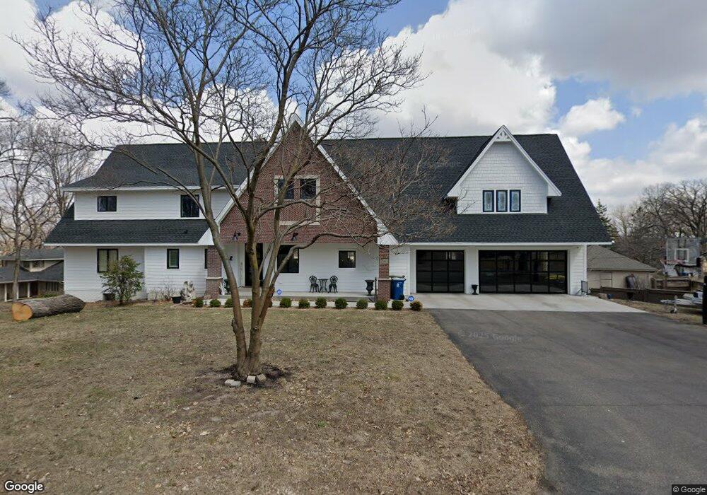 2961 Tonkaha Dr, Wayzata, MN 55391 - photo 1