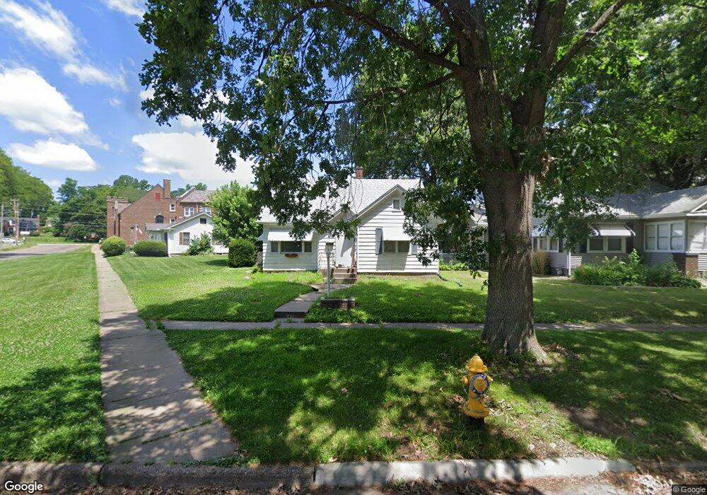 2352 W 2nd St, Davenport, IA 52802 - photo 1
