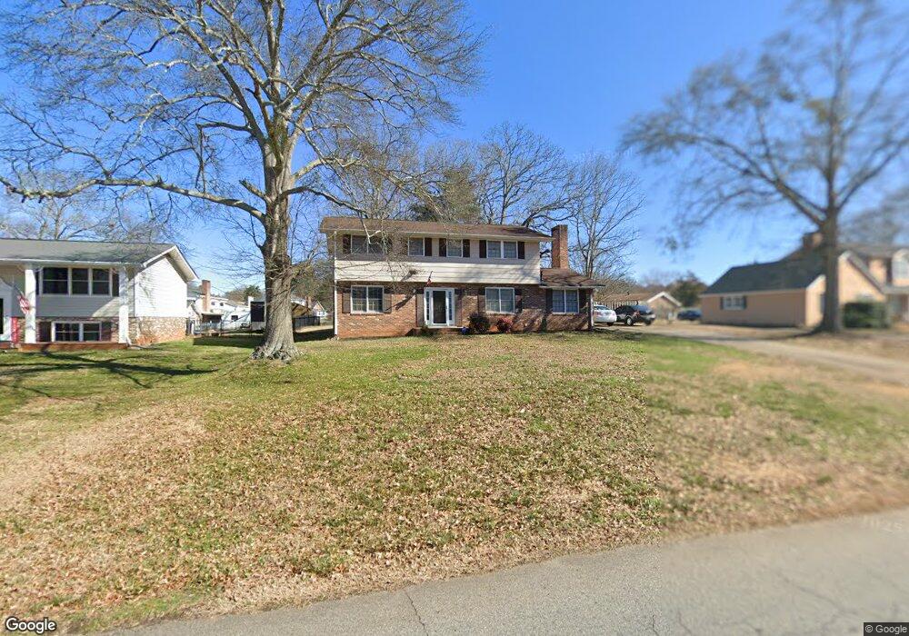 417 Adams Mill Rd, Mauldin, SC 29662 - photo 1