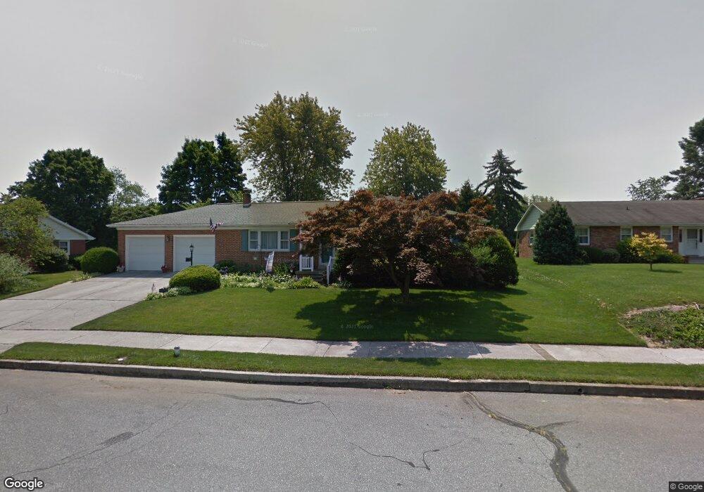 976 E Walnut St, Palmyra, PA 17078 - photo 1