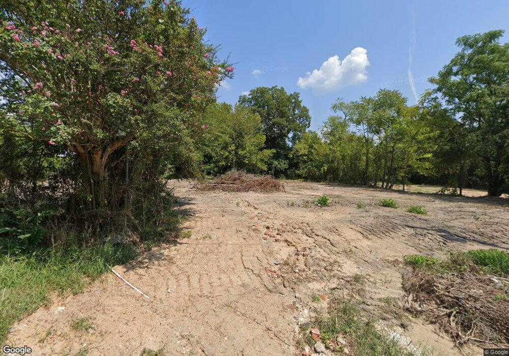 1673 Chestnut St, Macon, GA 31201 - photo 1