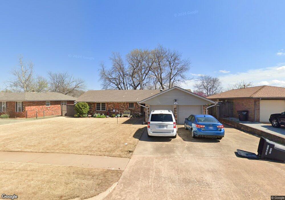 1404 N Lincoln Ave, Moore, OK 73160 - photo 1