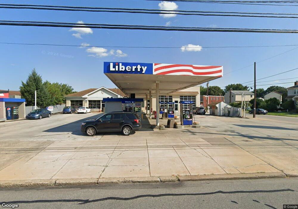 614 Macdade Blvd, Folsom, PA 19033 - photo 1