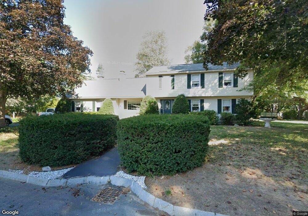 252 E Dunstable Rd, Nashua, NH 03062 - photo 1