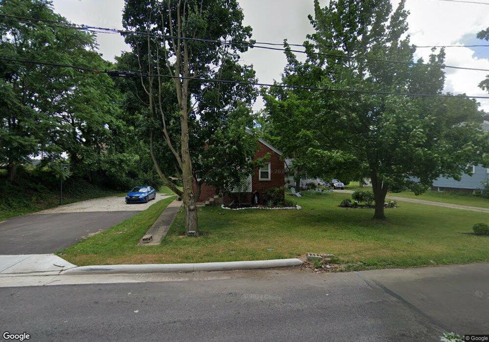 2974 Maple Ave NE, Canton, OH 44714 - photo 1