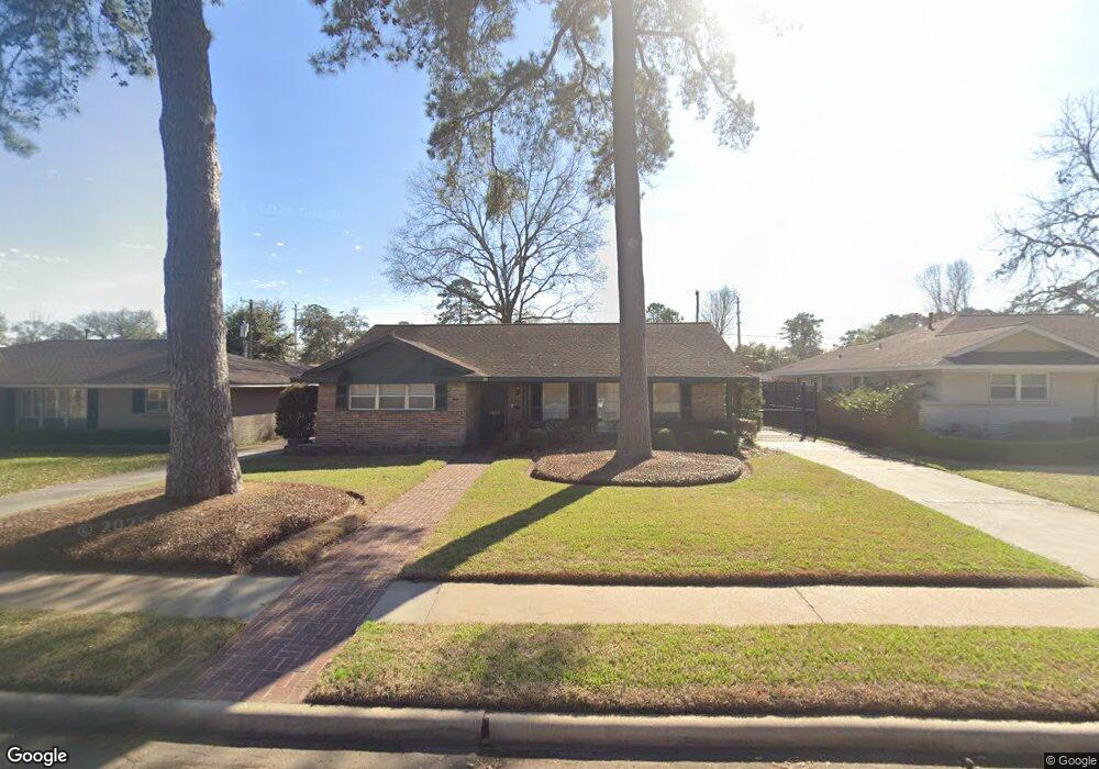 6315 Lindyann Ln, Houston, TX 77008 - photo 1