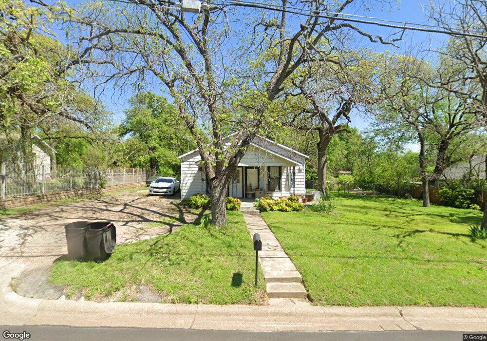 510 N Elm St, Weatherford, TX 76086 - photo 1