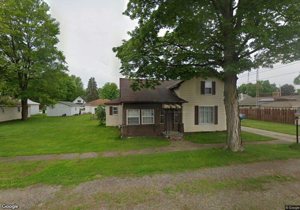 416 Fifth St, Howe, IN 46746 - photo 1