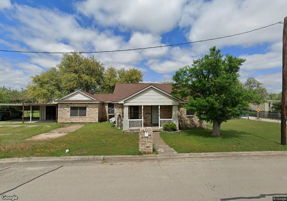 1104 W Bishop St, Weatherford, TX 76086 - photo 1