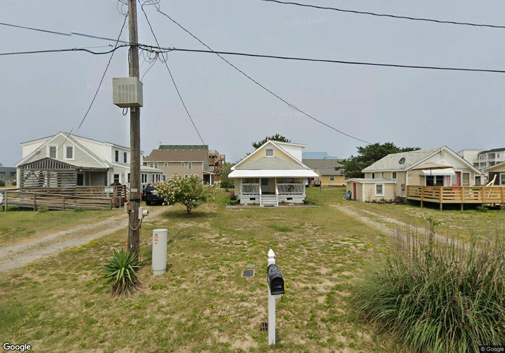 204 E Clark St, Kill Devil Hills, NC 27948 - photo 1