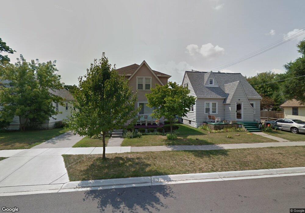 1826 Chestnut St, Port Huron, MI 48060 - photo 1