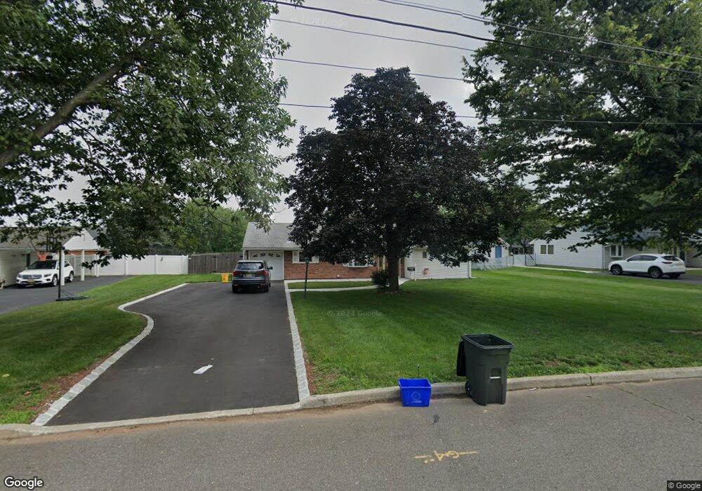 7 Campbell Rd, Kendall Park, NJ 08824 - photo 1