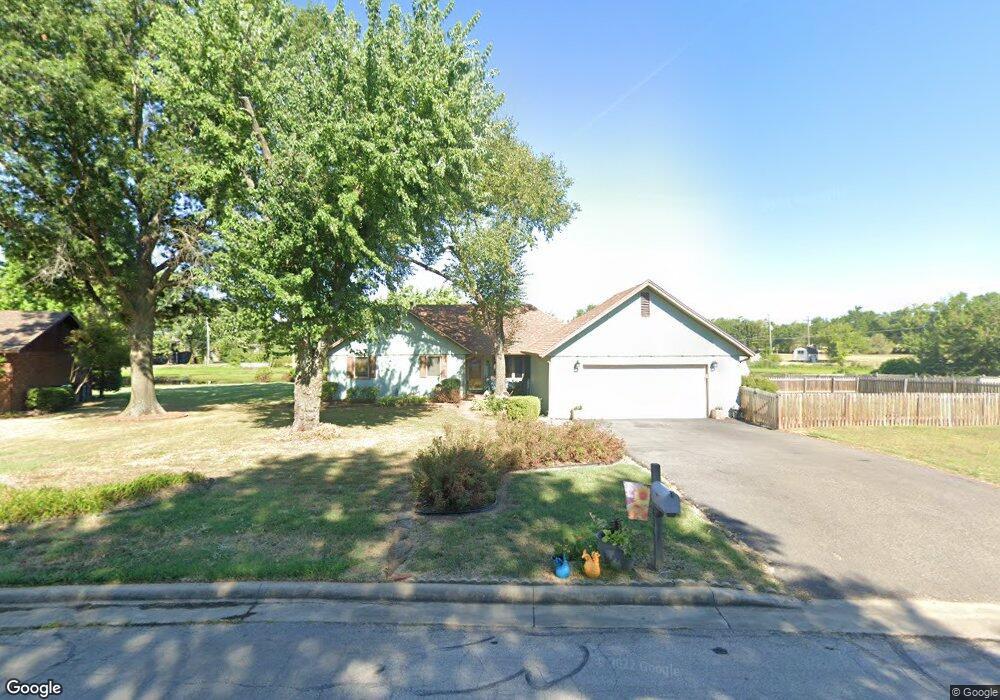 434 Crestview N A, Parsons, KS 67357 - photo 1