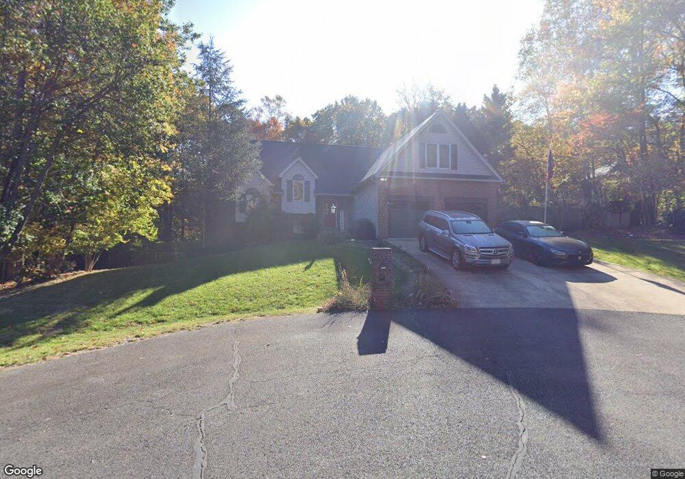 6402 Bellaire Bluffs Ln, Fredericksburg, VA 22407 - photo 1