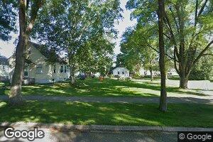 520 Dakota Ave, Gladstone, MI 49837