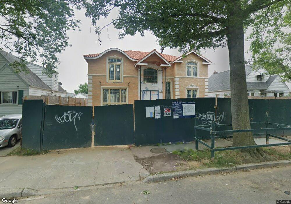 83-34 264th St, Glen Oaks, NY 11004 - photo 1