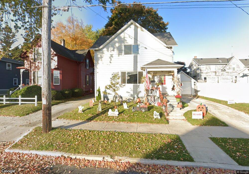 628 N 4th St, Manitowoc, WI 54220 - photo 1