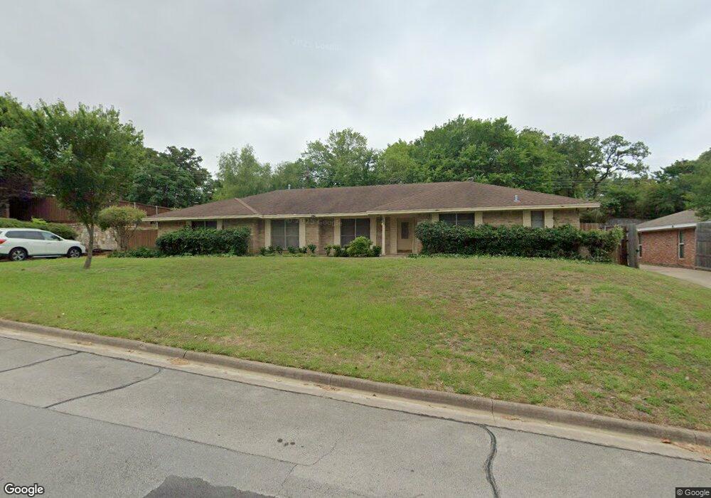 808 Rankin Dr, Bedford, TX 76022 - photo 1