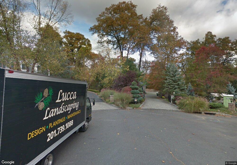 418 Cobblestone Ct, Franklin Lakes, NJ 07417 - photo 1