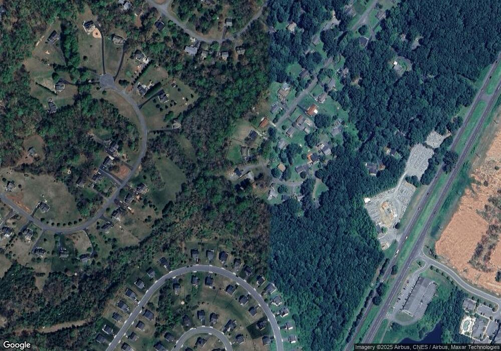 327 Whitethorn Ct, Ruckersville, VA 22968 - photo 1