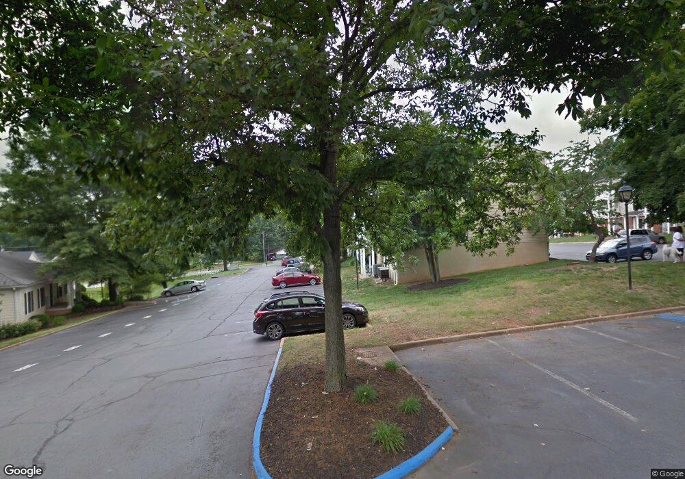 910 Upper Brook Ct, Charlottesville, VA 22903 - photo 1