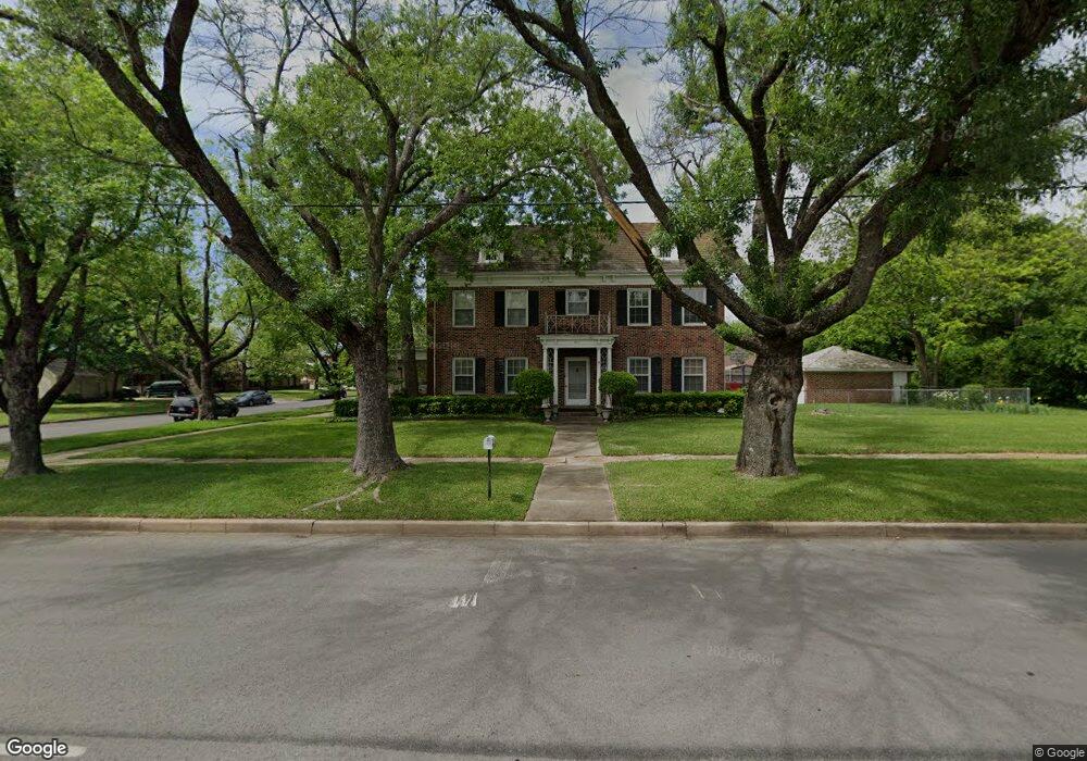 201 N Preston St, Ennis, TX 75119 - photo 1