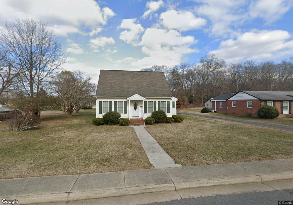 210 Berkley St, Ashland, VA 23005 - photo 1