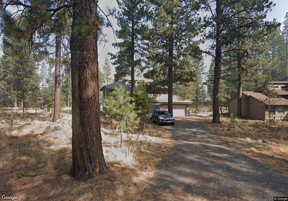 17722 Topflite Ln, Bend, OR 97707 - photo 1