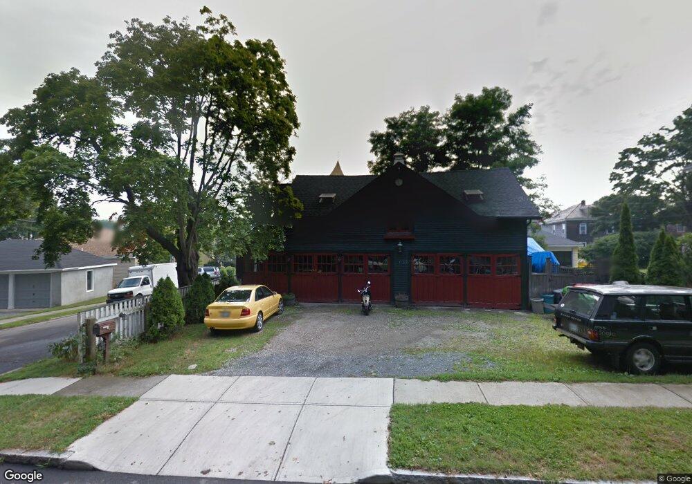 22 Prairie Ave unit 2, Newport, RI 02840 - photo 1