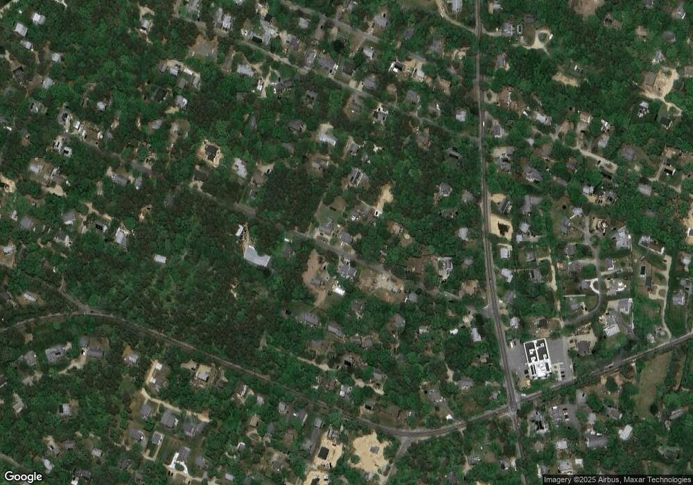 27 Worcester Ave, Vineyard Haven, MA 02568 - photo 1