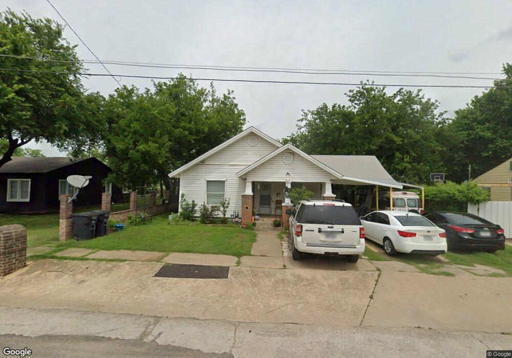 746 N Wilhite St, Cleburne, TX 76031 - photo 1