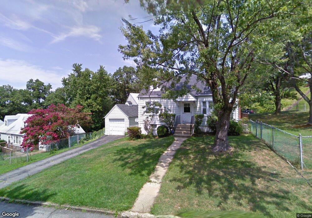 105 S Huron Dr, Oxon Hill, MD 20745 - photo 1