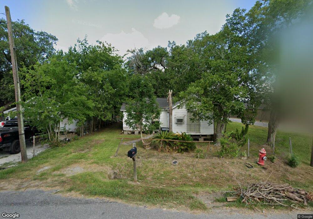 1613 Rice St, Alvin, TX 77511 - photo 1