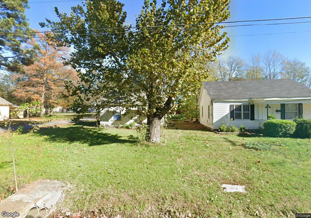 922 N Main St, Stuttgart, AR 72160 - photo 1