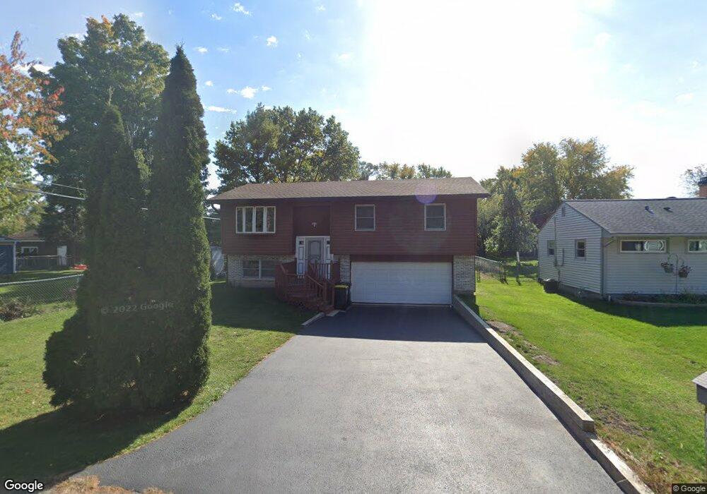 120 Pheasant Trail, Lake In the Hills, IL 60156 - photo 1