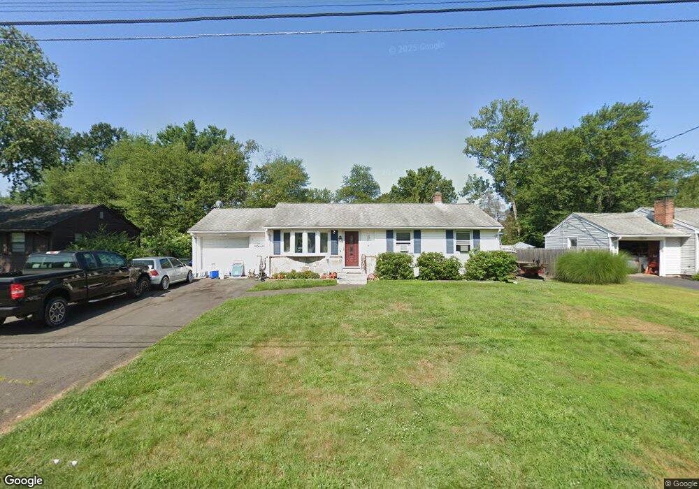 15 Belaire Cir, Windsor Locks, CT 06096 - photo 1