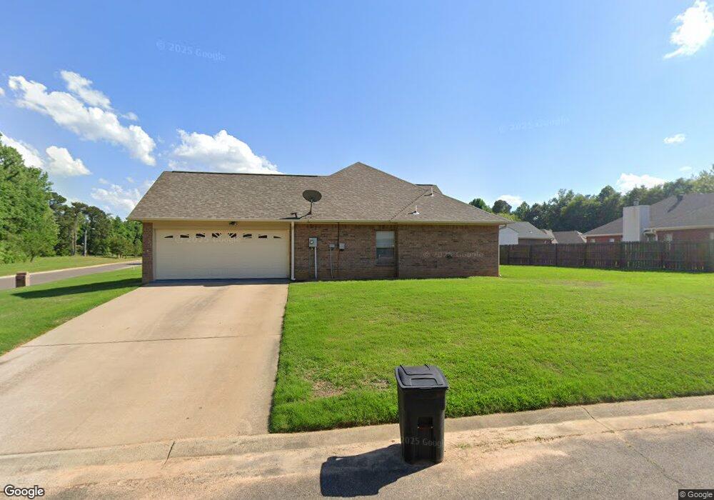 208 Pebble Creek Cir, Texarkana, TX 75501 - photo 1