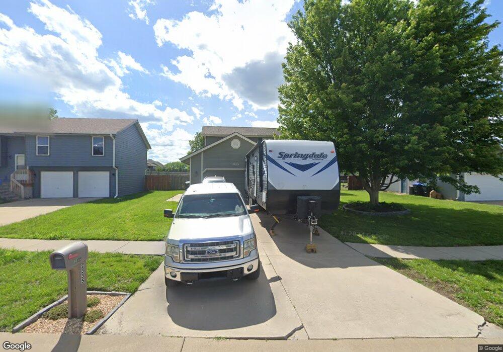 2335 SW Rother Rd, Topeka, KS 66614 - photo 1