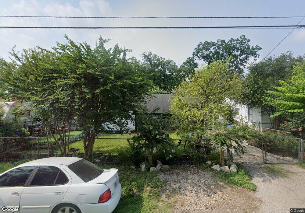 822 E Rogers St, Houston, TX 77022 - photo 1