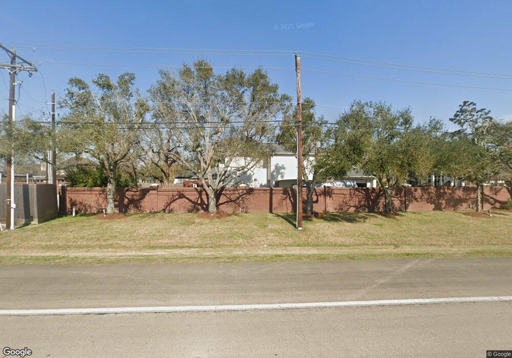 102 Century Dr, Friendswood, TX 77546 - photo 1