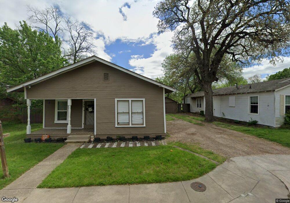 321 W Russell St, Weatherford, TX 76086 - photo 1