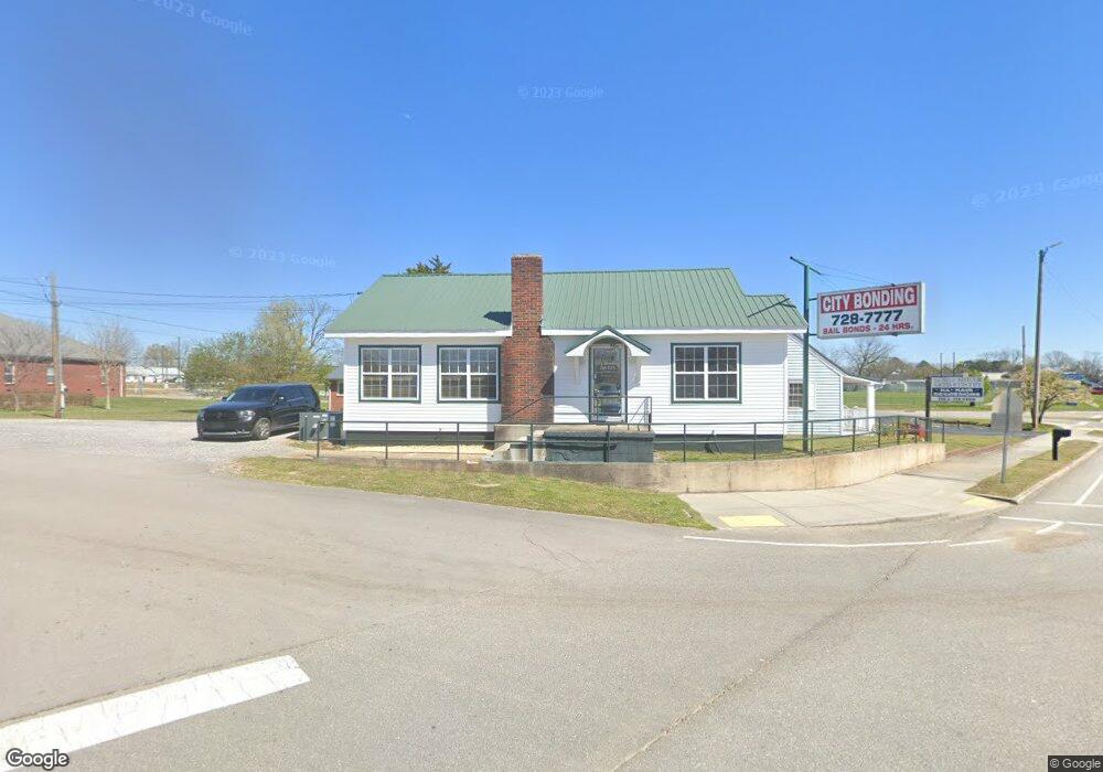 421 Madison St, Manchester, TN 37355 - photo 1