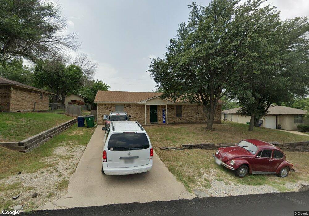 707 W Mulberry St, Decatur, TX 76234 - photo 1