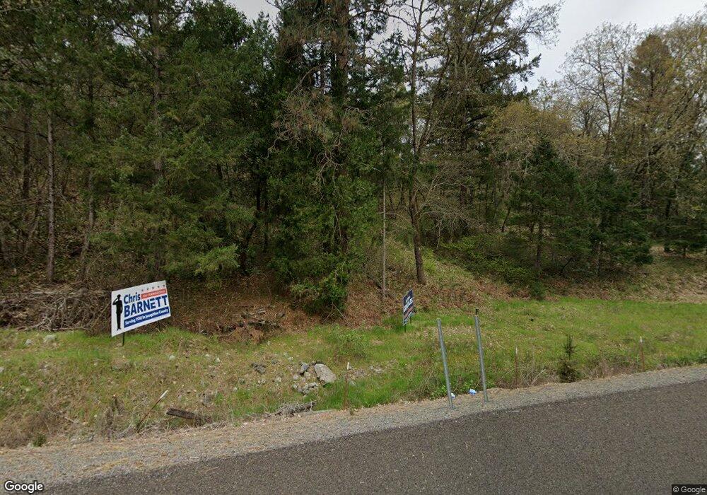 102 Cambridge Dr, Grants Pass, OR 97526 - photo 1