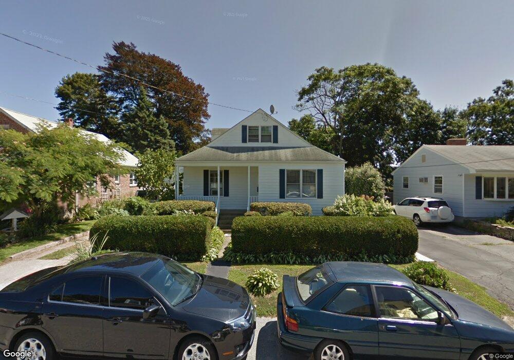 28 Mahan St, New London, CT 06320 - photo 1