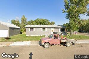38 S 3rd St W, Malta, MT 59538