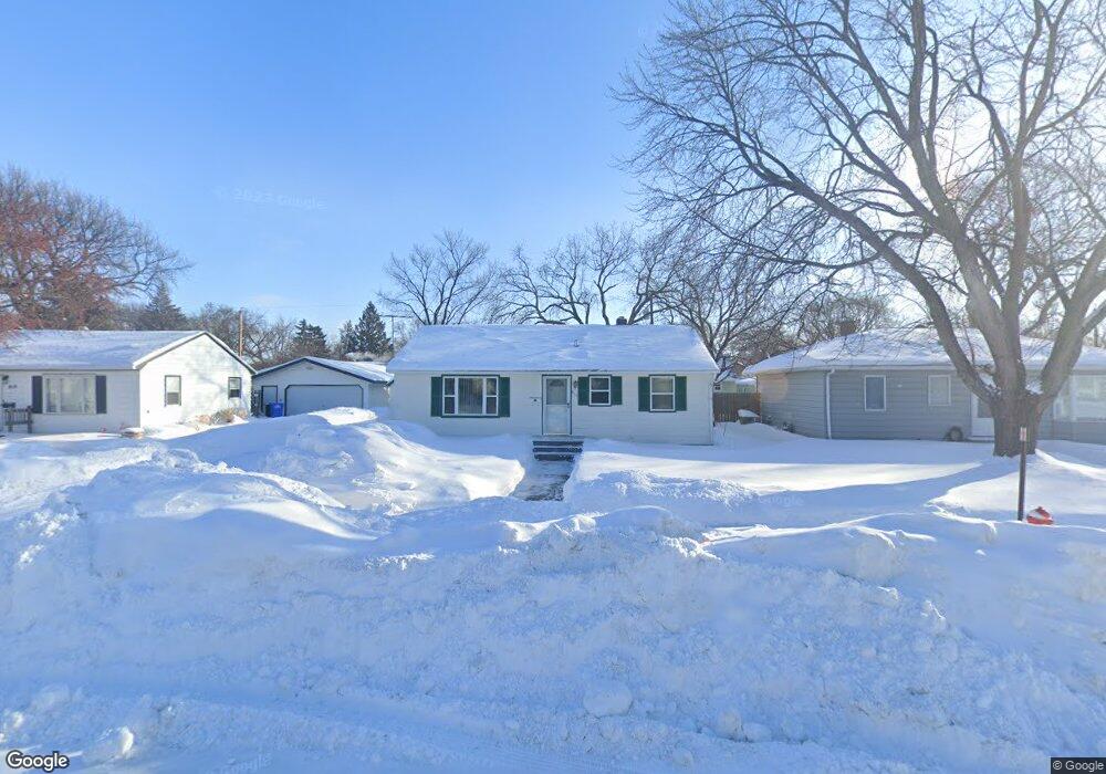 814 18th St S, Fargo, ND 58103 - photo 1