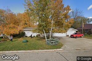 613 Center St, Hull, IA 51239